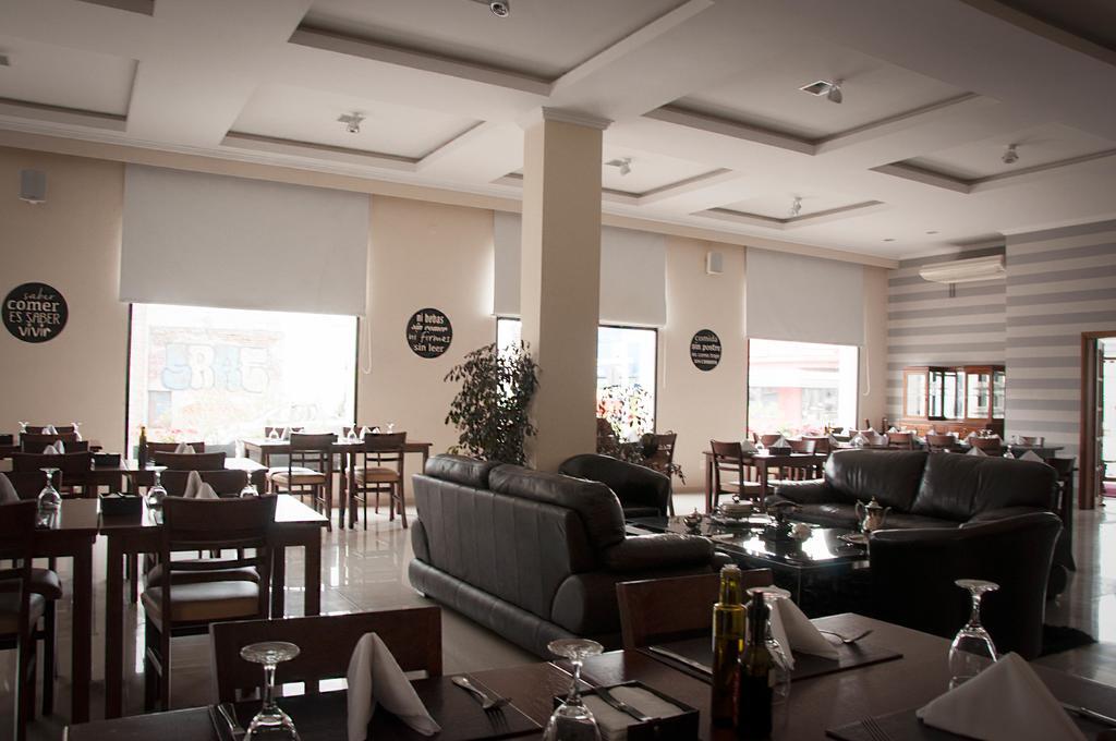 Hotel Maxim Trinidad Exteriör bild