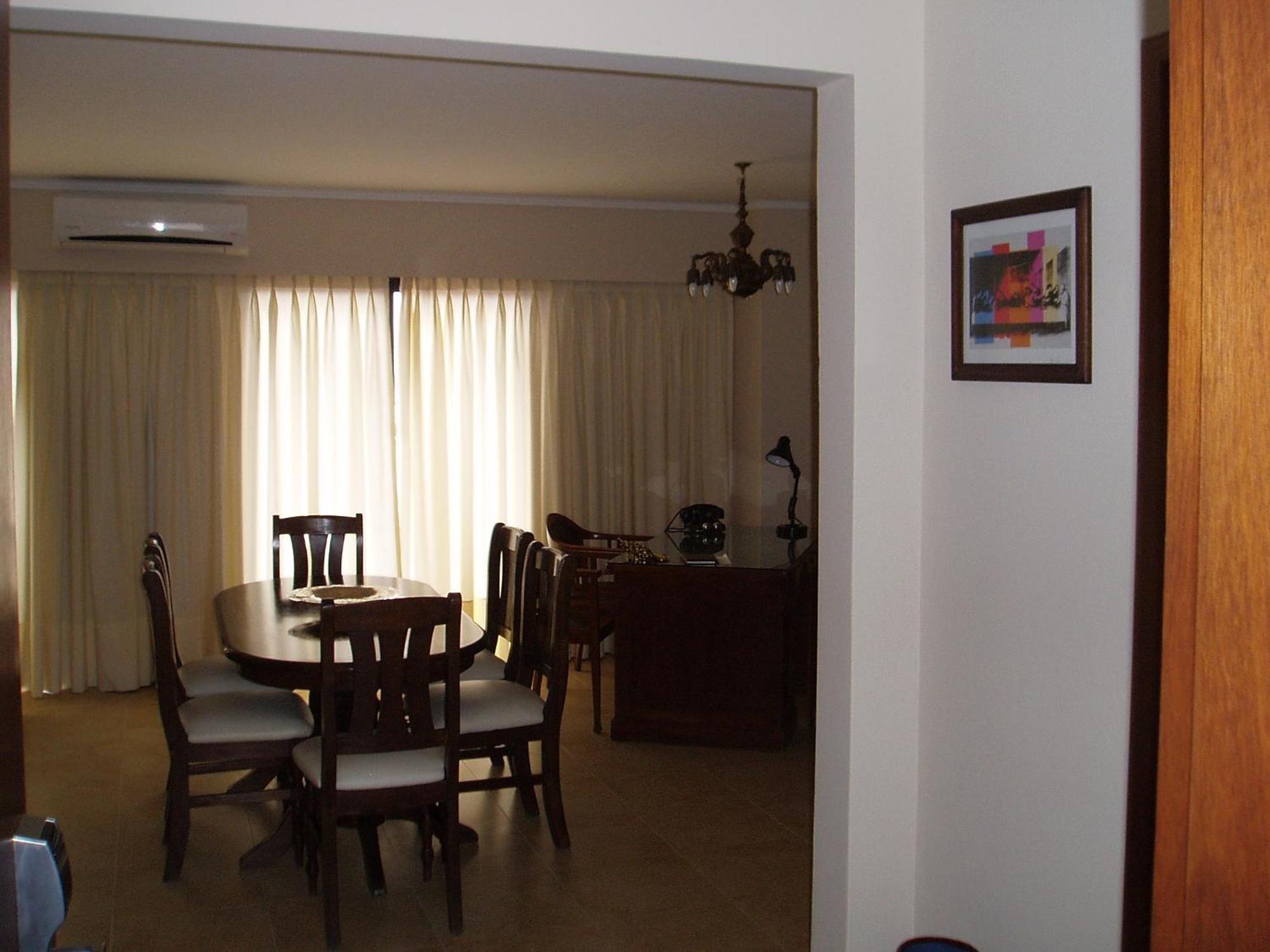 Hotel Maxim Trinidad Rum bild