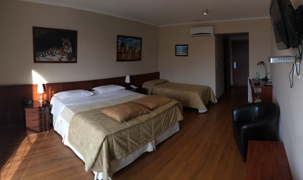 Hotel Maxim Trinidad Rum bild
